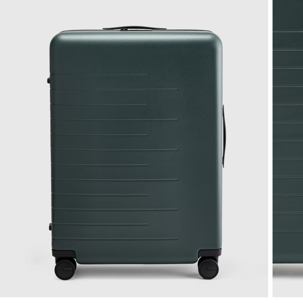 QUINCE  Expandable Large Check-In Suitcase - Picture 2 of 16